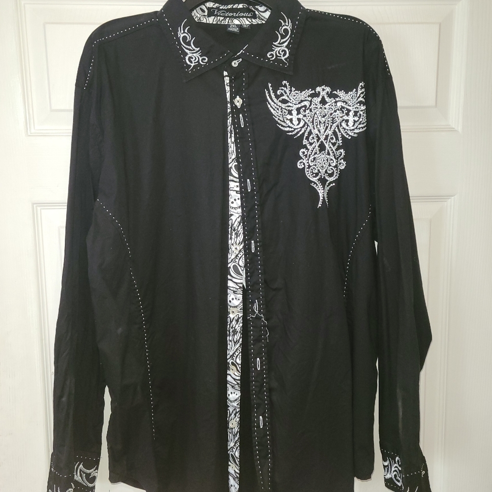 Mens black Victorious shirt 2XL
